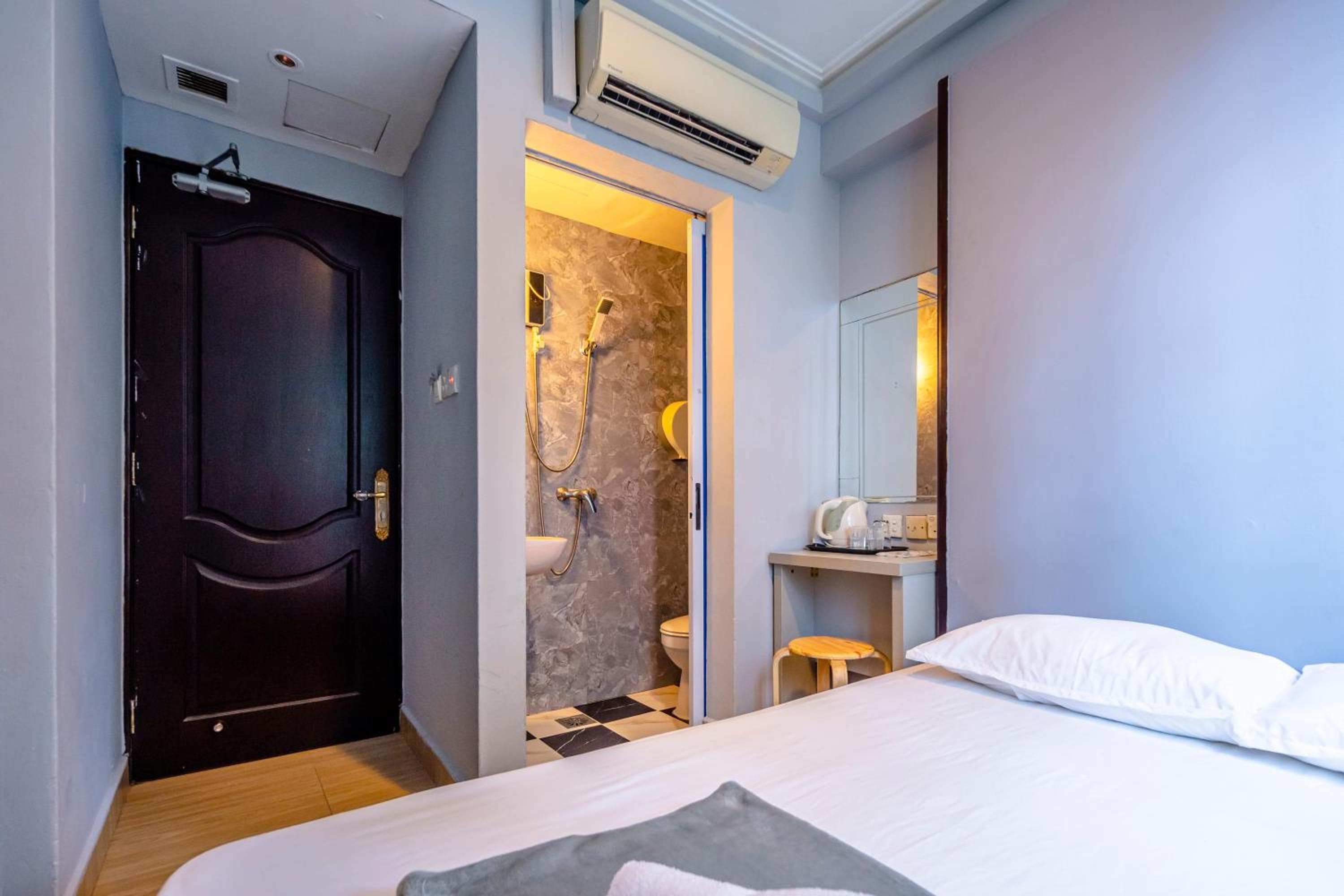 K Hotel 14